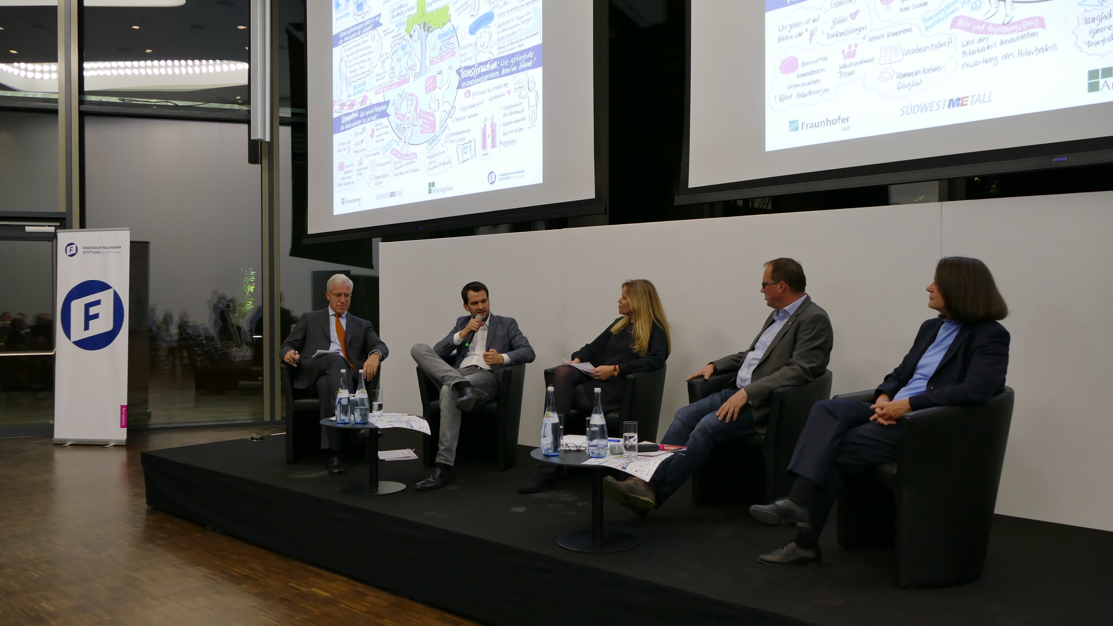 Podiumsdiskussion auf dem WirtschaftsDialog