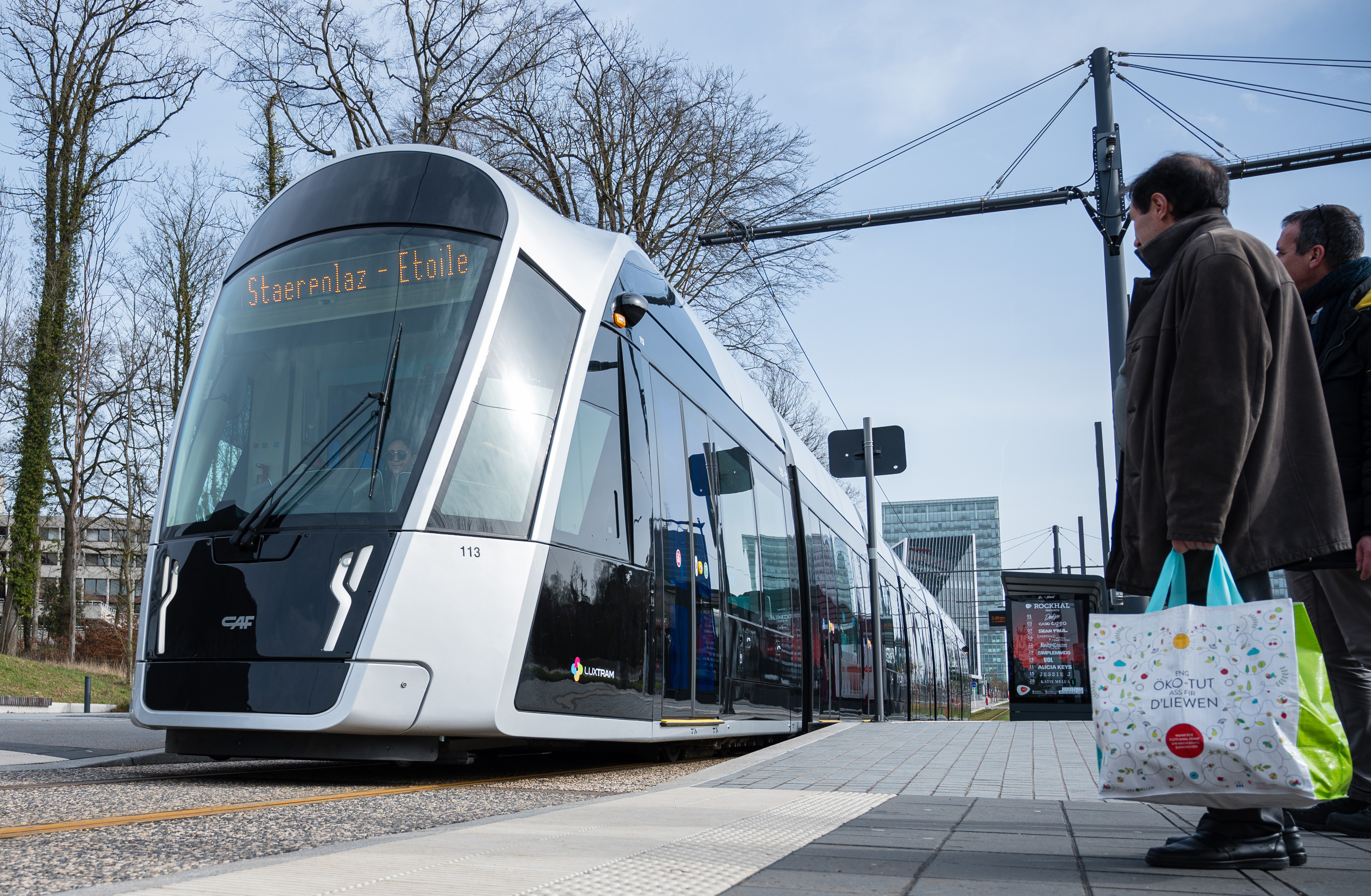 Foto: Eine Straßenbahn in Luxemburg