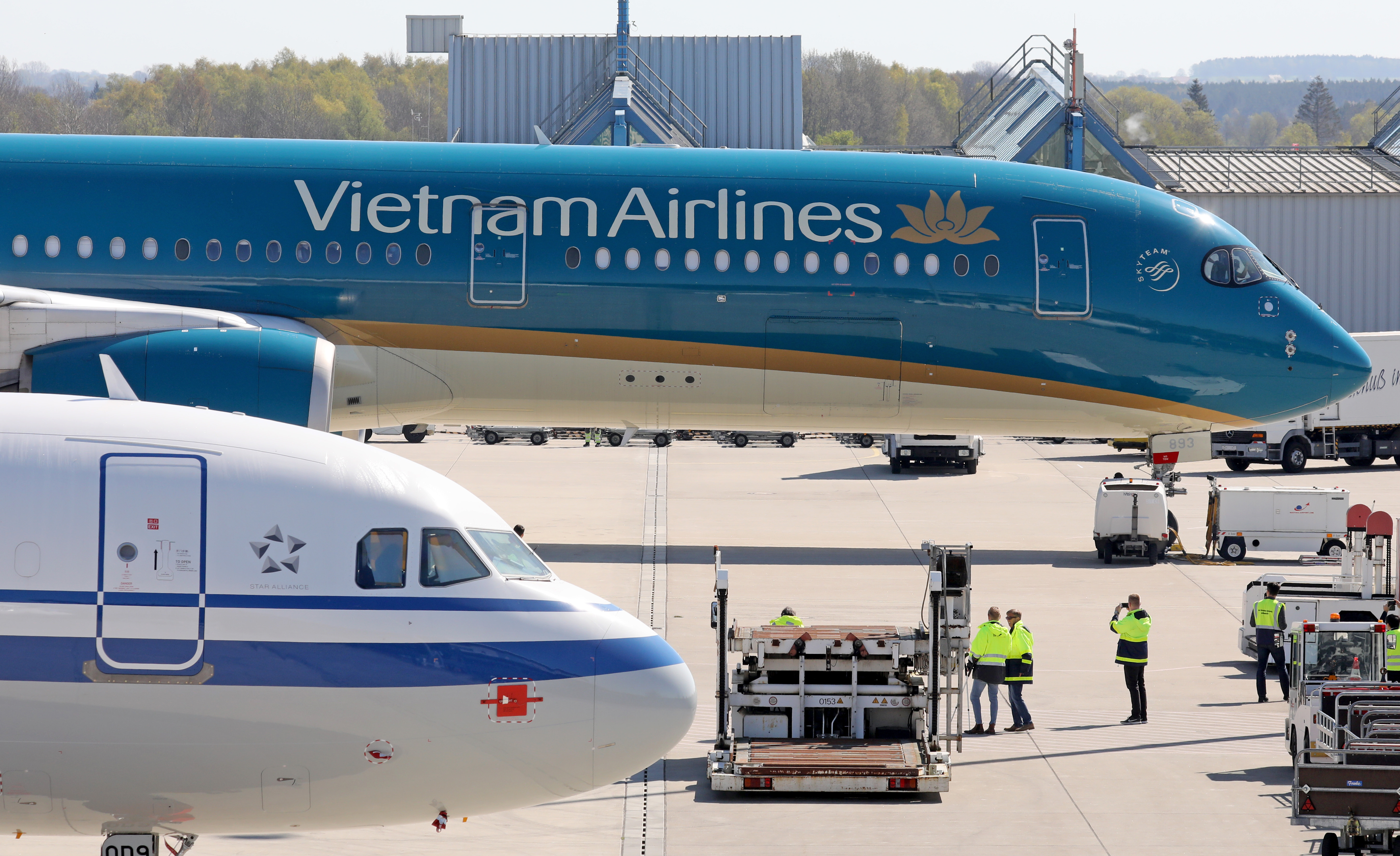 Vietnam Airlines