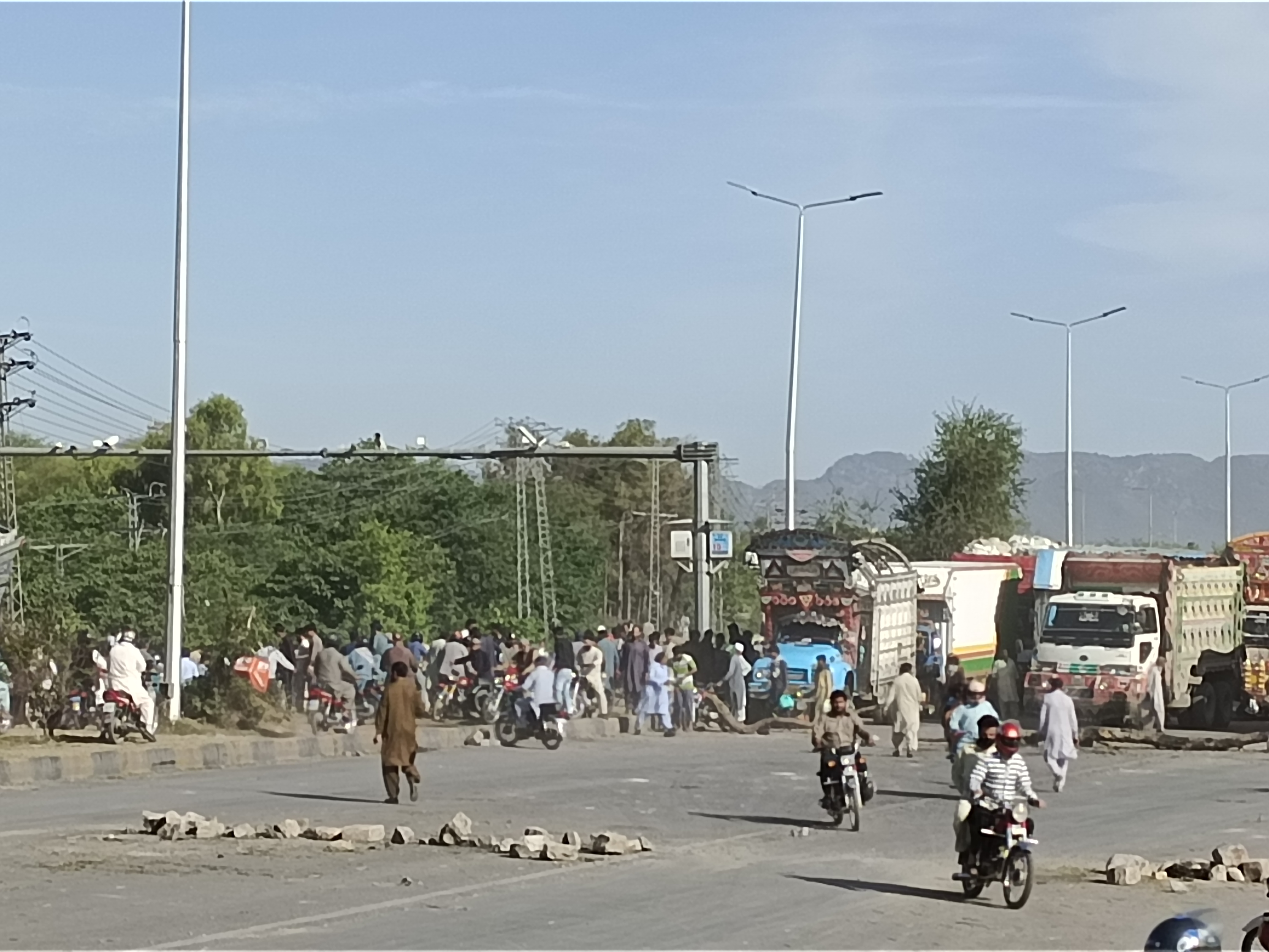Severe traffic disruption in Islamabad in the wake of Imran Khan's arrest 2023