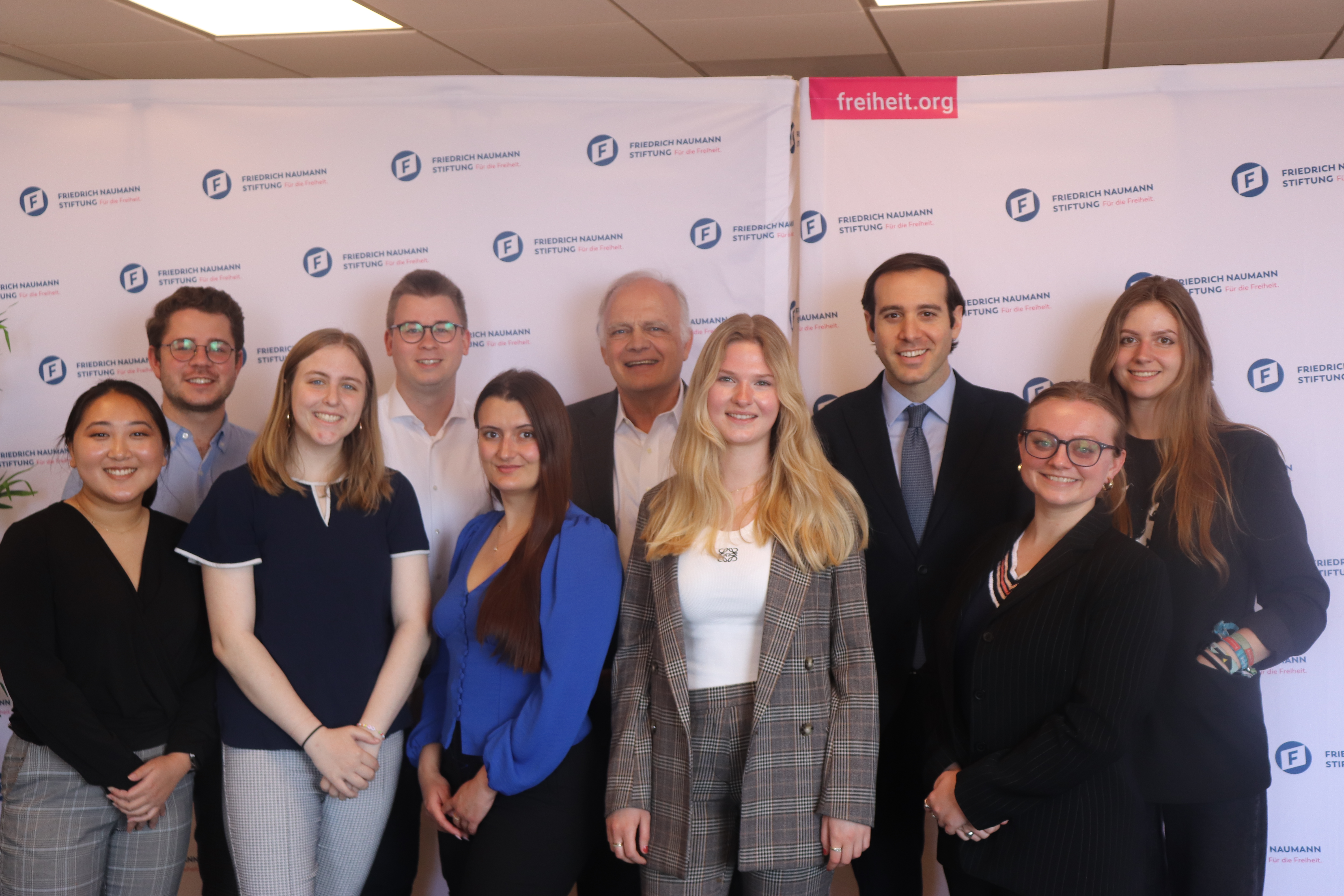 Hackathon Participants with the Jury