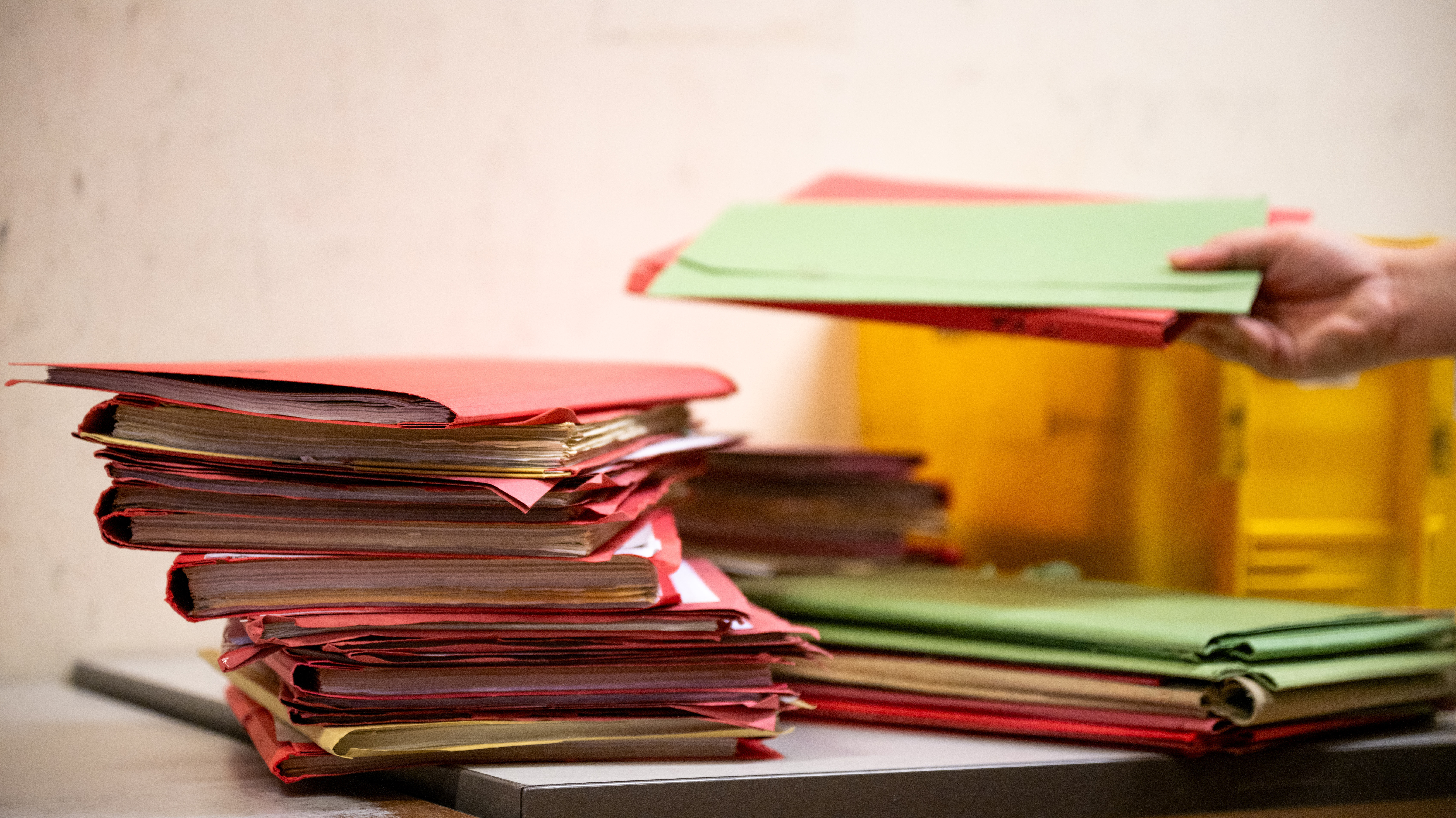 Überflüssige Bürokratie belastet die Unternehmen ebenso wie die Bürgerinnen und Bürger und die Verwaltung.