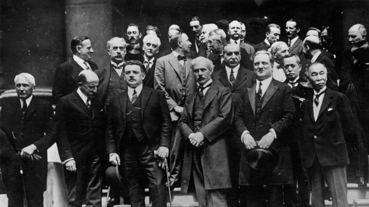 Konferenzen der Siegermächte über Reparationsforderungen an das Deutsche Reich: Londoner Konferenz, 16.7. - 16.8.1924, zur Beratung des Dawes-Planes. 