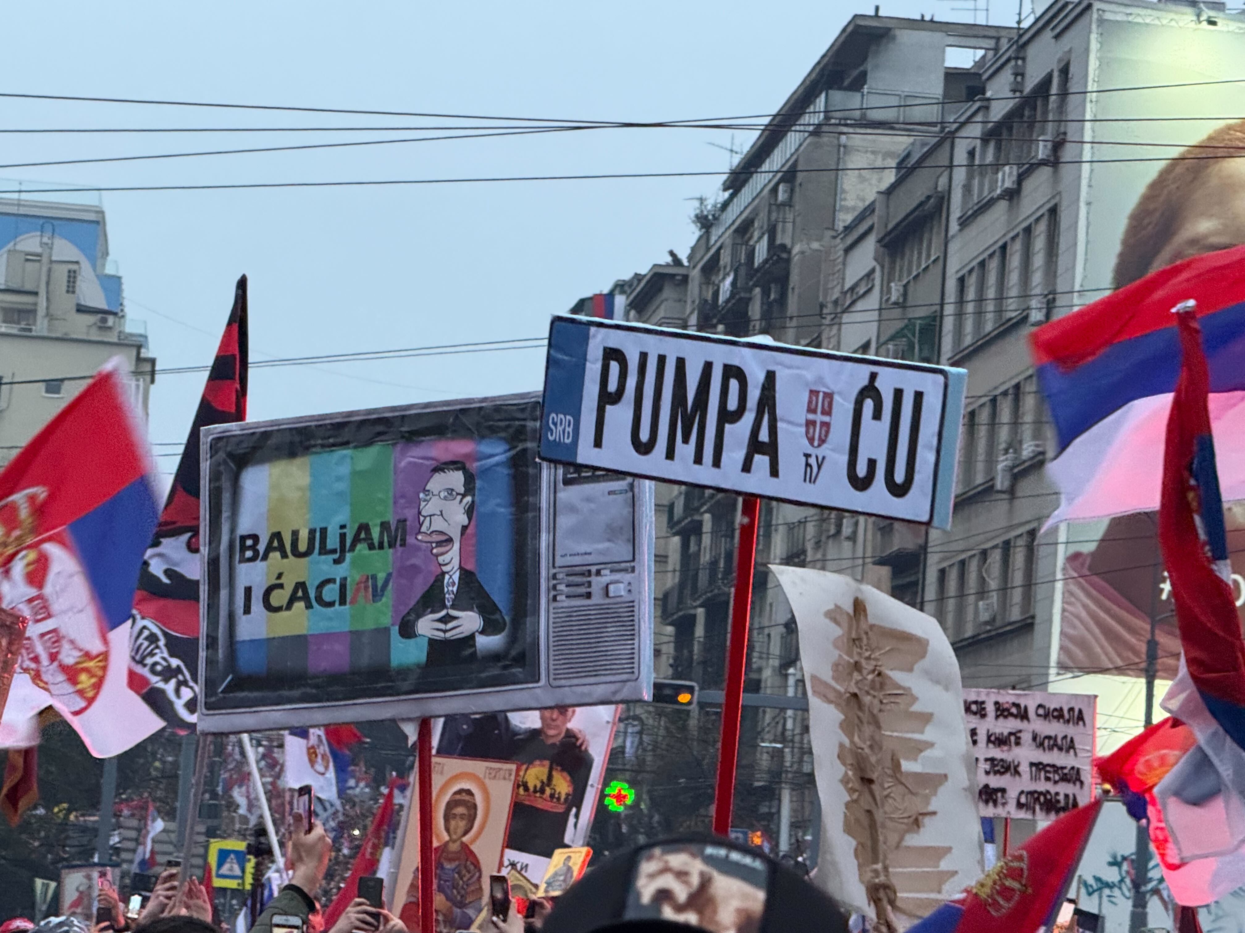 Hundreds of thousands of Serbs gathered at the weekend to protest against President Aleksandar Vučić 