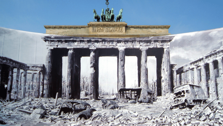 Der 8. Mai 1945 markiert das Ende des Zweiten Weltkriegs und den Beginn eines neuen Europas.