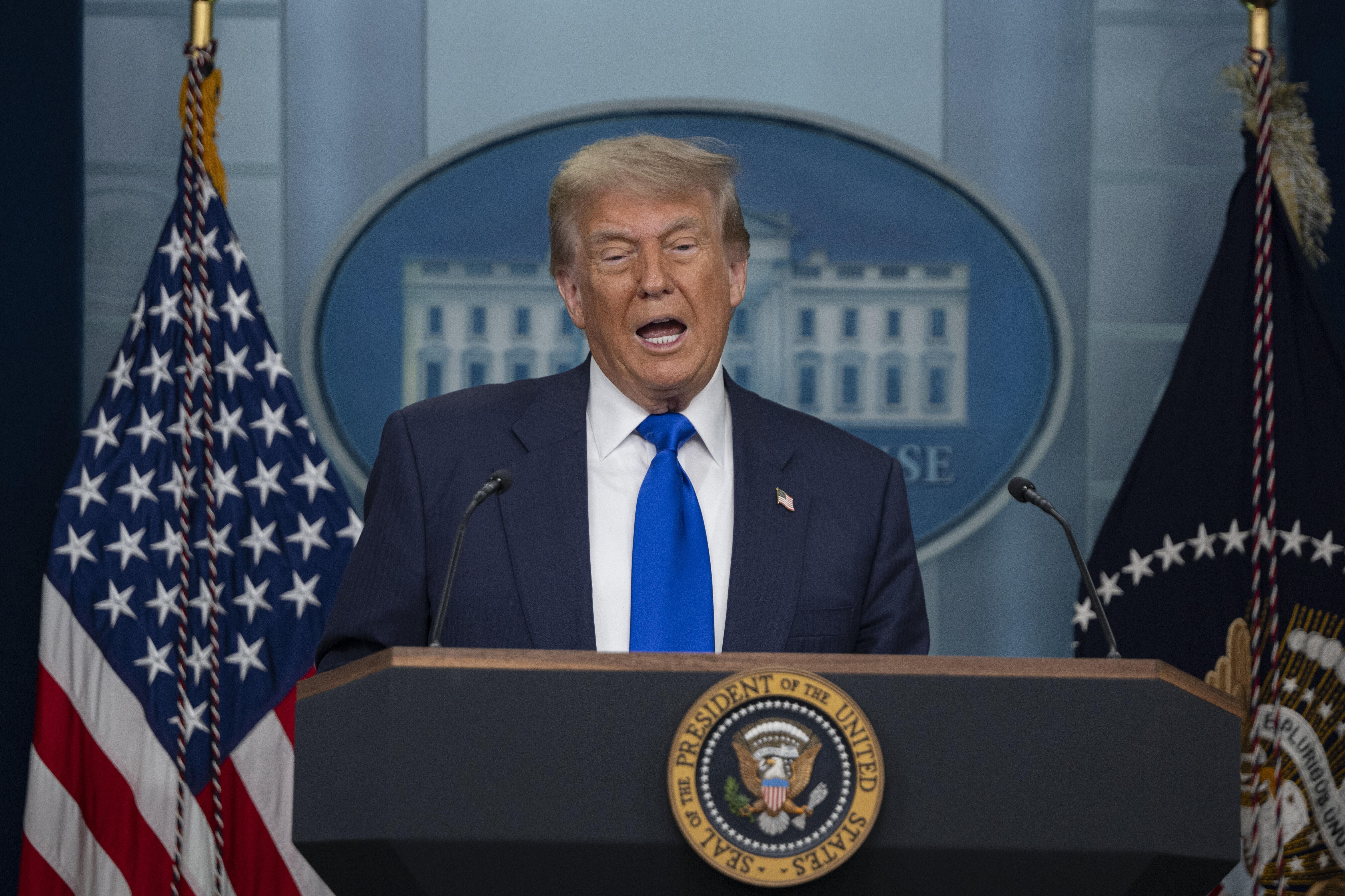 US-Präsident Donald Trump spricht im Weißen Haus