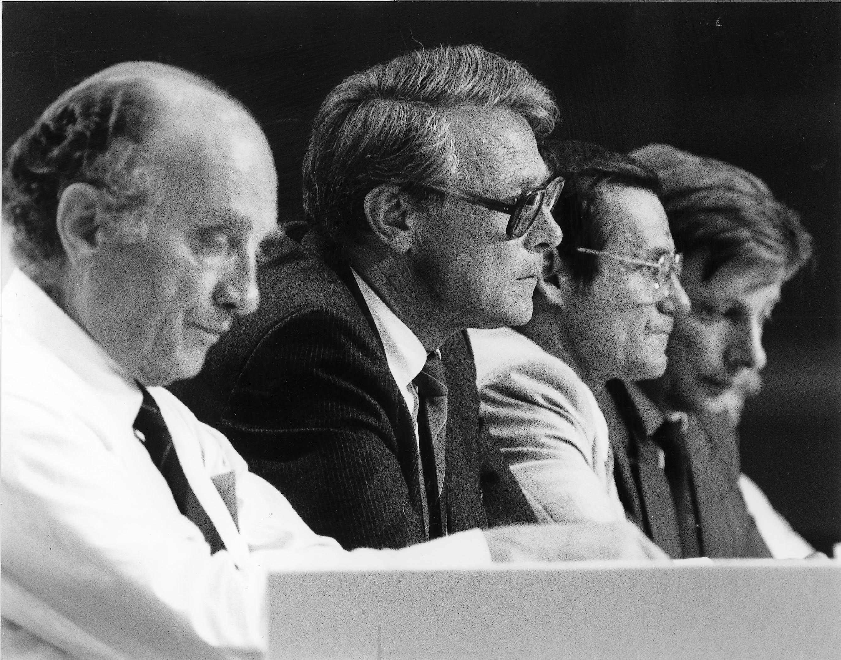 Podium auf dem Vereinigungsparteitag 1990 in Hannover 