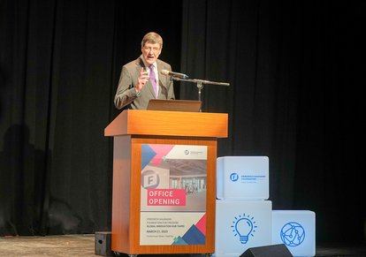 Prof. Dr. Karl-Heinz Paqué bei seiner Eröffnungsrede