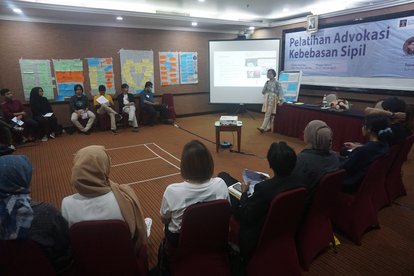 Pelatihan Kebebasan Sipil; Advokasinya dan Isu Perempuan