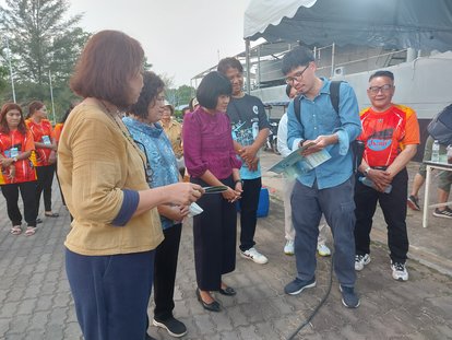 Demonstrating the Blue Carbon Board Game to local government officials