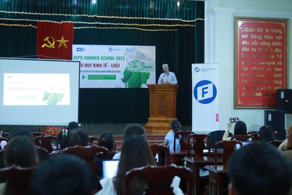 Prof. Dr. Andreas Stoffers speaks at the first day's session of the VEPR Summer School 2023