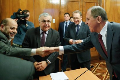 Hamas and Russia happy handshake