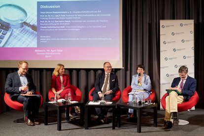 v.l.: Justus Lenz, Claudia Raffelhüschen MdB, Prof. Lars P. Feld, Tanja Gönner Staatsministerin a. D. und Prof. Karl-Heinz Paqué.