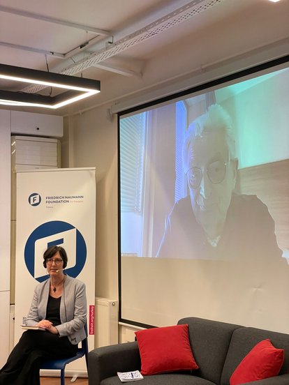 Beate Apelt und Gerhart Baum