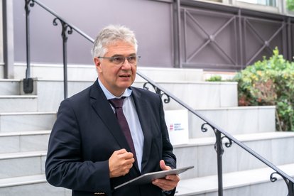 Professor Ludwig Heuss, Chairperson of the Board of Trustees