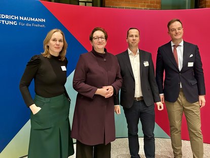 „So geht Aufschwung! Unbürokratische und innovative Wege im Wohnungsbau“