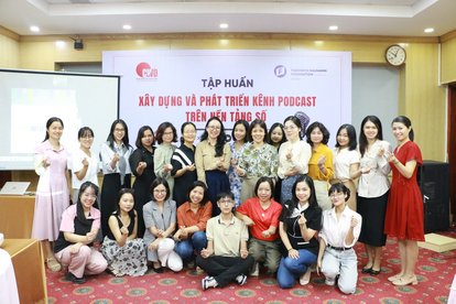 Training on Building and Developing Podcasts on Digital Platforms