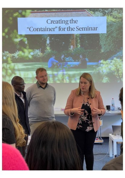 Sesi &quot;Container&quot; (Credit:Participant Resources 15.04.2024/IAF Gummersbach)