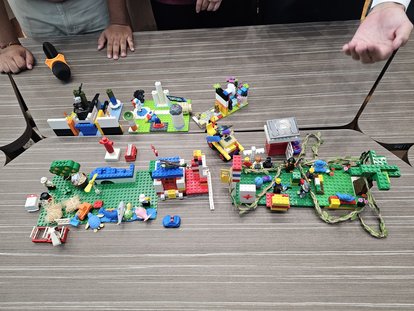 Dream Constitution through Lego pieces