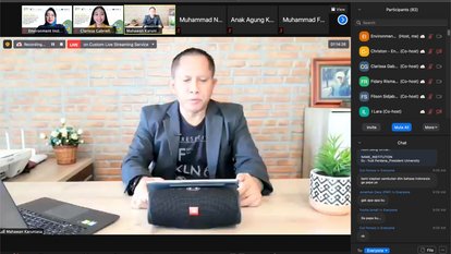 Pembukaan dan Pendahuluan Seminar oleh Dr. Mahawan Karuniasa, APIK Indonesia Network