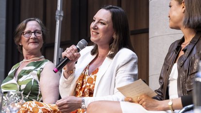 Dr. Maren Jasper-Winter