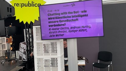 Chatting with the Bo