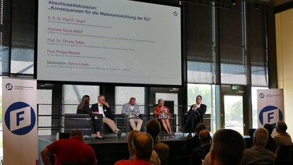 Abschlussdiskussion: "Konsequenzen für die Weiterentwicklung der EU"