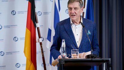 Begrüßung durch Prof. Karl-Heinz Paqué