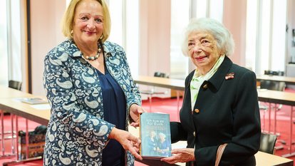 Sabine Leutheusser-Schnarrenberger und Margot Friedländer