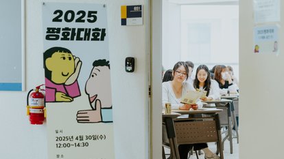 Peace Talk banner and participants