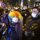 Eine Demonstrantin wird Anfang März von der Polizei in Istanbul daran gehindert, an Protesten gegen den Austritt aus der Istanbul-Konvention teilzunehmen