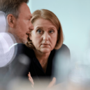 Lisa Paus, Bundesministerin für Familie, Senioren, Frauen und Jugend, und Christian Lindner, Bundesminister der Finanzen. 