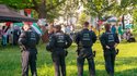Polizisten bei einem propalästinensischen Protestcamp auf dem Campus der Goethe-Universität.