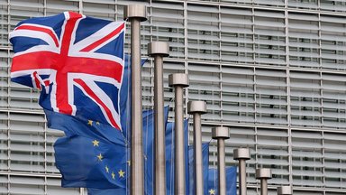 Britische und europäische Flaggen