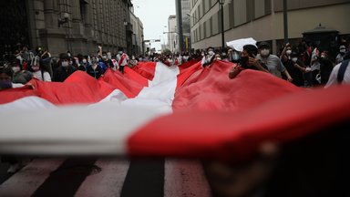 Peru Demonstranten Vizcarra