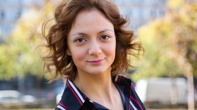 Foto 
  Milica
 
  Šarić
