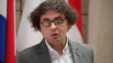 Foto 
  Enes
 
  Osmančević
