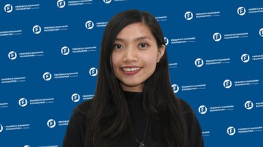 Foto 
  Aurelia Citra 
 
  Kartikasari
