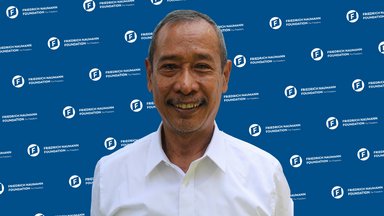 Foto 
  Djoko
 
  Winarto
