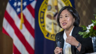 Die US-Handelsbeauftragte Katherine Tai betont bei ihrer Rede in Genf das Bekenntnis der USA zum multilateralen Freihandel.