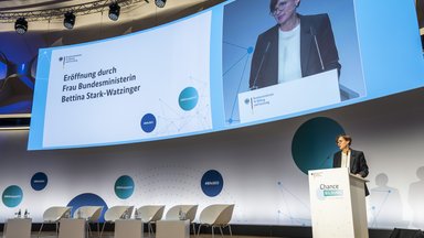 Bettina Stark-Watzinger (FDP)