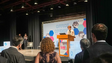 Ministerin Bettina Stark-Watzinger bei Ihrer Rede zur Eröffnung des Global Innovation Hubs