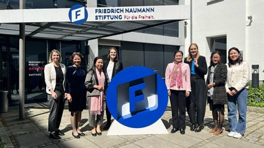 Vietnam Women Union visits FNF Headquarters