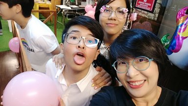 LGBTQ family's content3