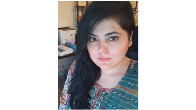 Foto 
  Sonia
 
  Javaid
