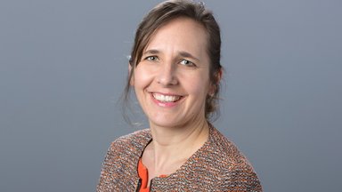 Foto 
  Corinna 
 
  Budras
