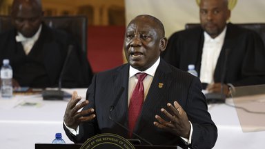 Der südafrikanische Präsident Cyril Ramaphosa hält seine Rede zur Lage der Nation 2024 in Kapstadt, Südafrika.