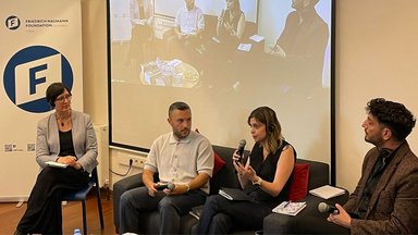 Panel: v.l.n.r. Beate Apelt, Volkan Aslan, Elif Avcı, Veysek Ok