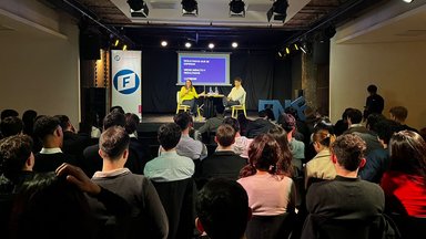 Jóvenes participando del evento