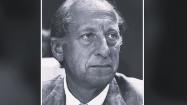 Karl-Hans Laermann als Bundesminister für Bildung und Wissenschaft im Februar 1994.